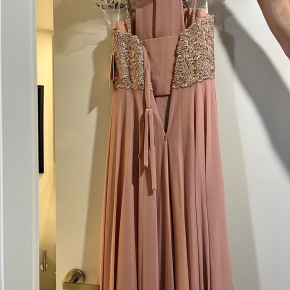 Full length gown - Picture 8 of 8